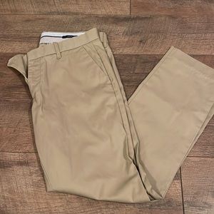 Men’s Gap Khakis